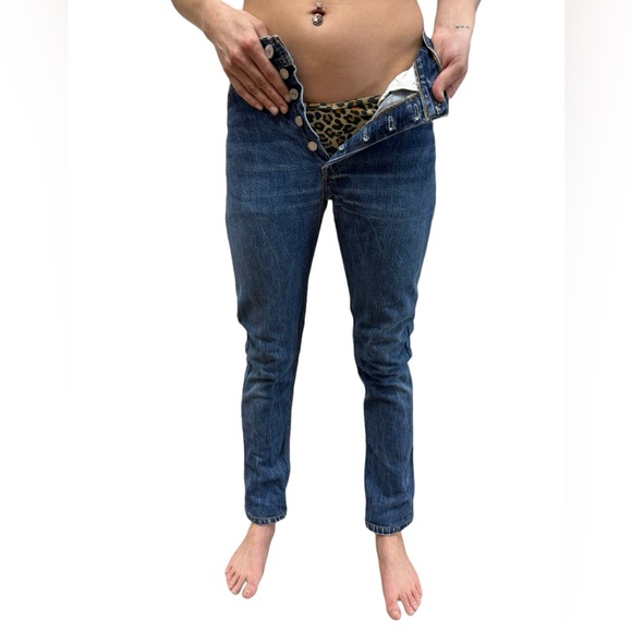 Levi's Redone 23" Button Fly Distressed Straight Leg Jeans - Picture 7 of 12